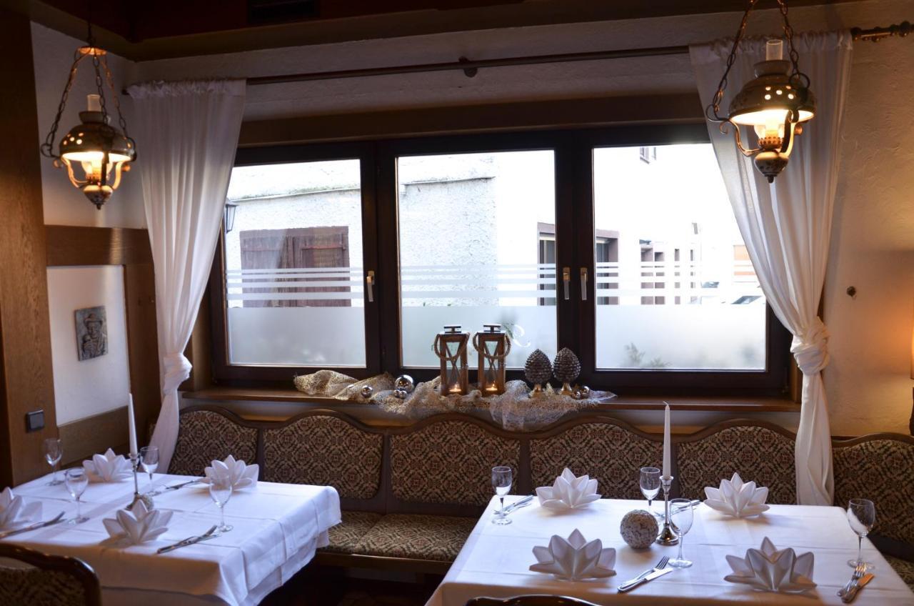 Hotel Restaurant Lamm Monsheim  Buitenkant foto